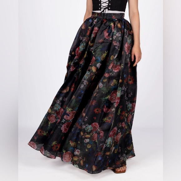 Selkie Ballroom Skirt in Nighcap - Picture 2 of 2